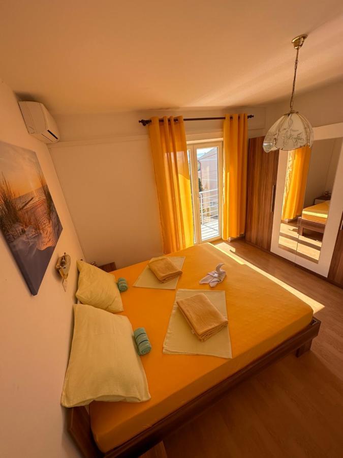 Apartmani Tariba Banjol Buitenkant foto