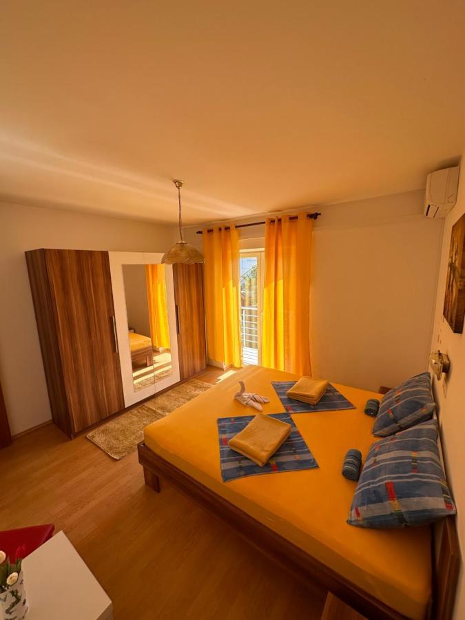 Apartmani Tariba Banjol Buitenkant foto