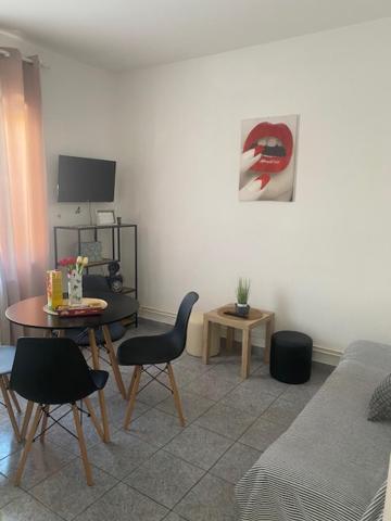 Apartmani Tariba Banjol Buitenkant foto